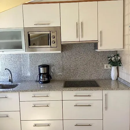 Atico Con Terraza Apartamento